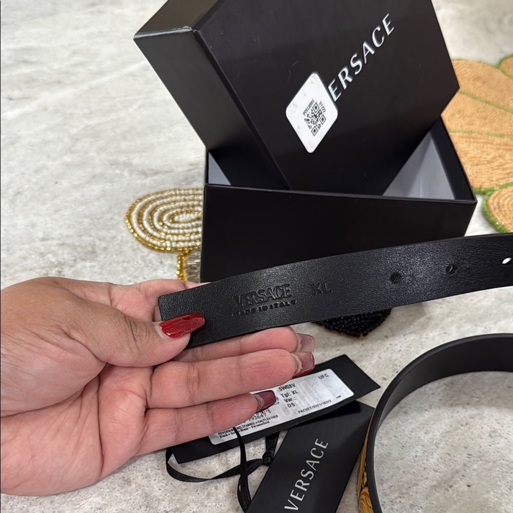 Versace Black and Gold Baroque Medusa Belt - Picture 3 of 3